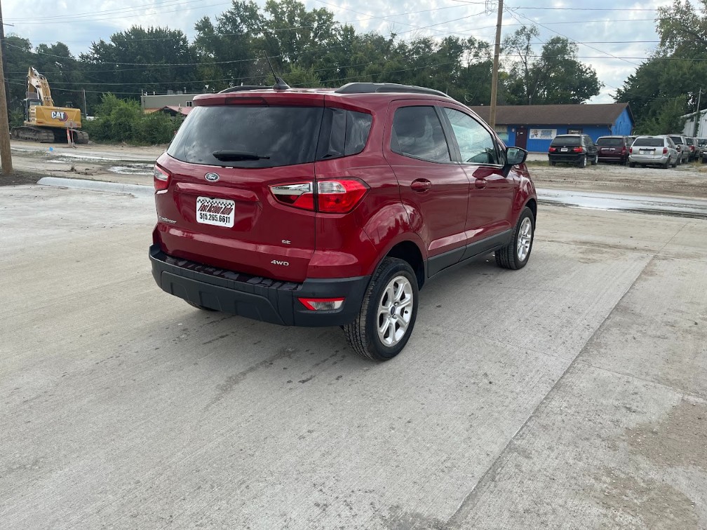 Additional photo of vehicle.