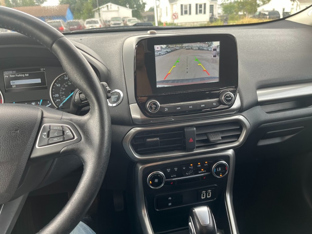 Additional photo of vehicle.