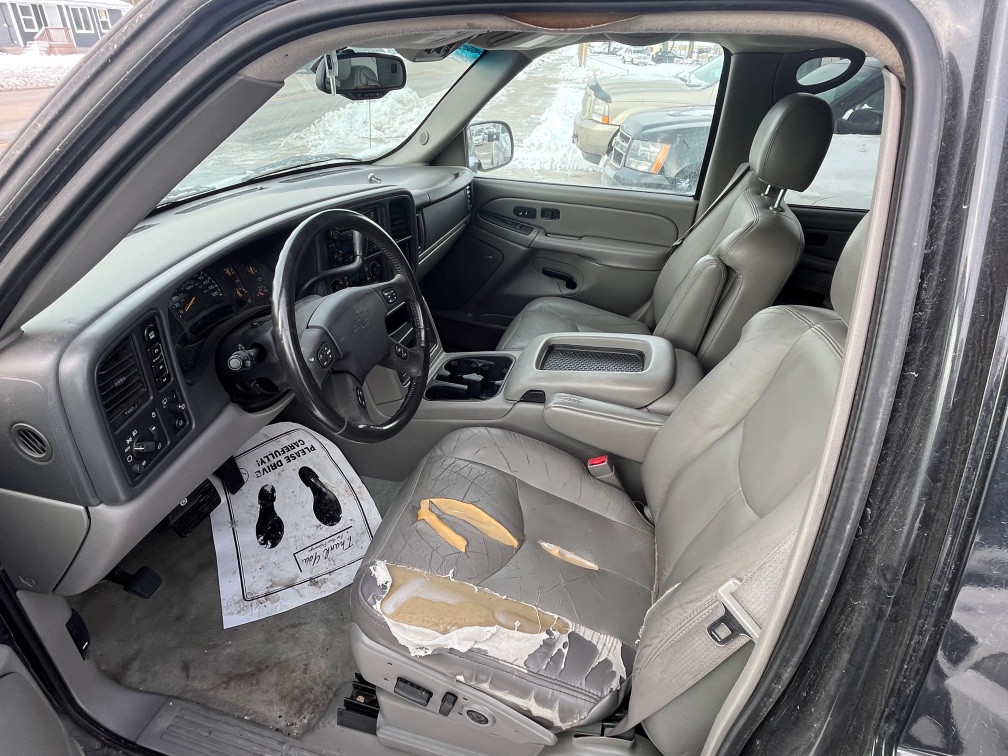 Additional photo of vehicle.