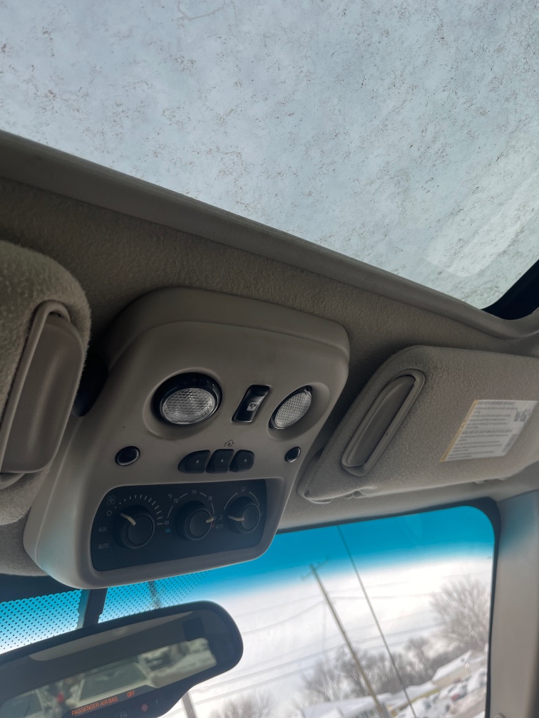 Additional photo of vehicle.