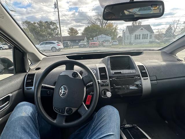 Additional photo of vehicle.