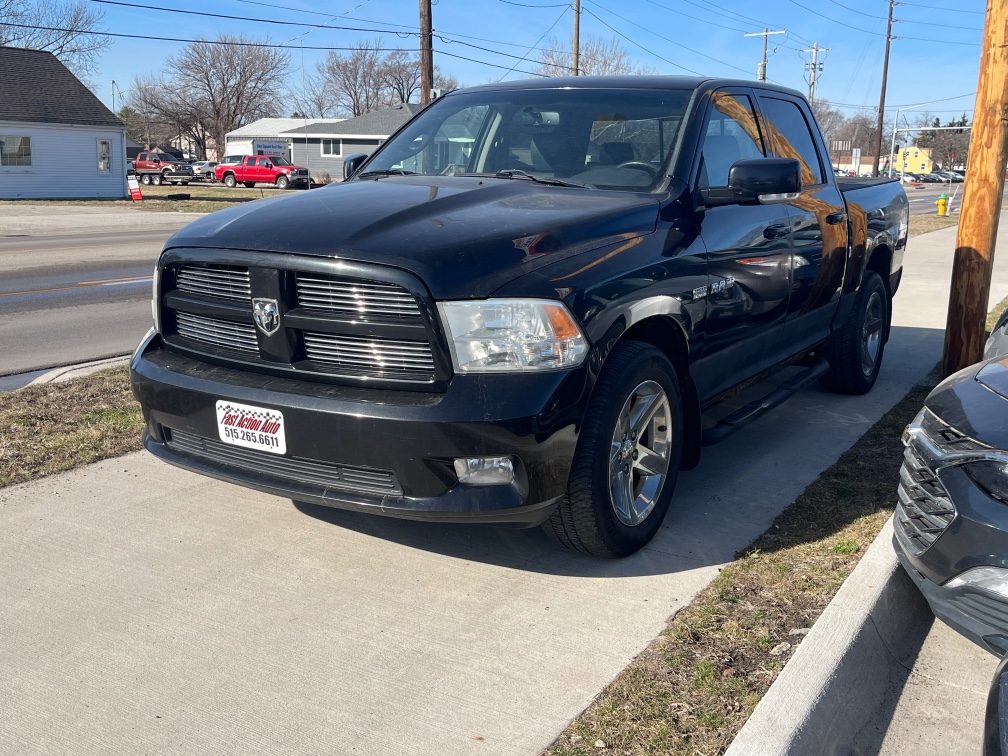 Additional photo of vehicle.