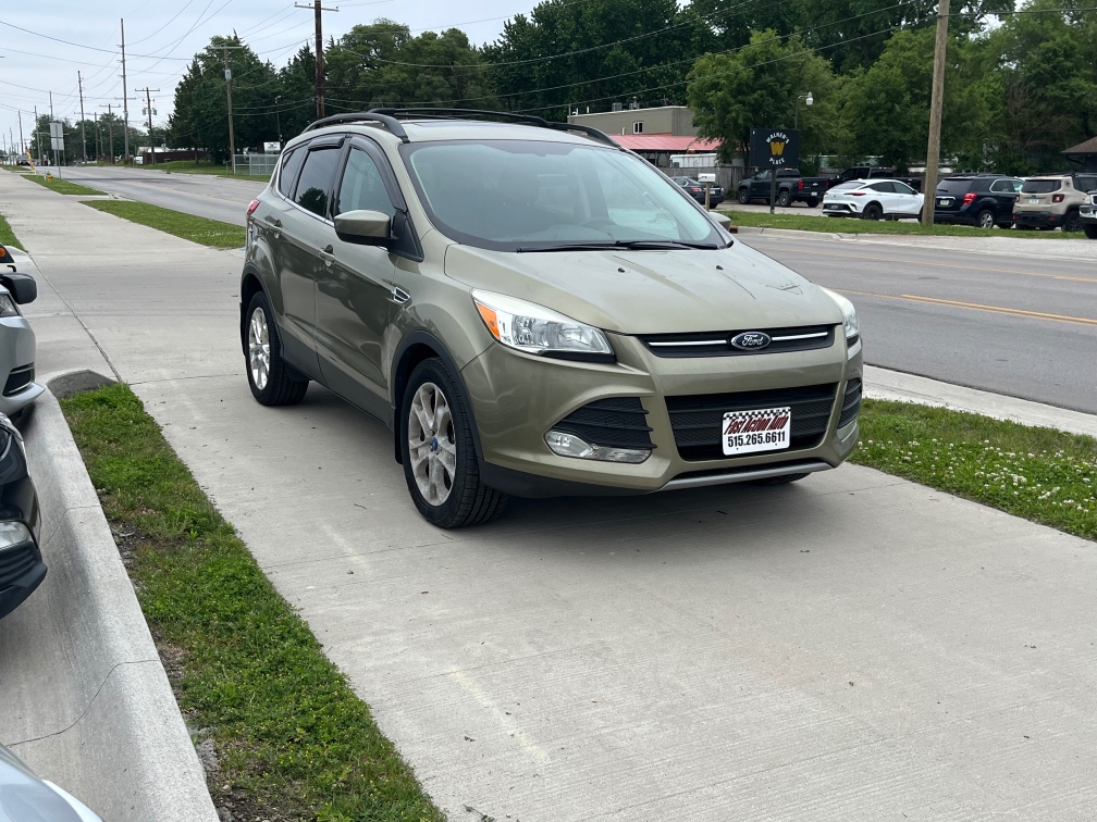 Additional photo of vehicle.