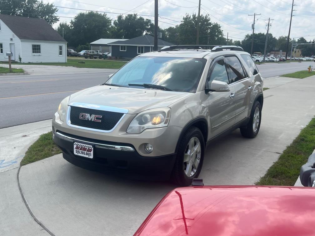 Additional photo of vehicle.