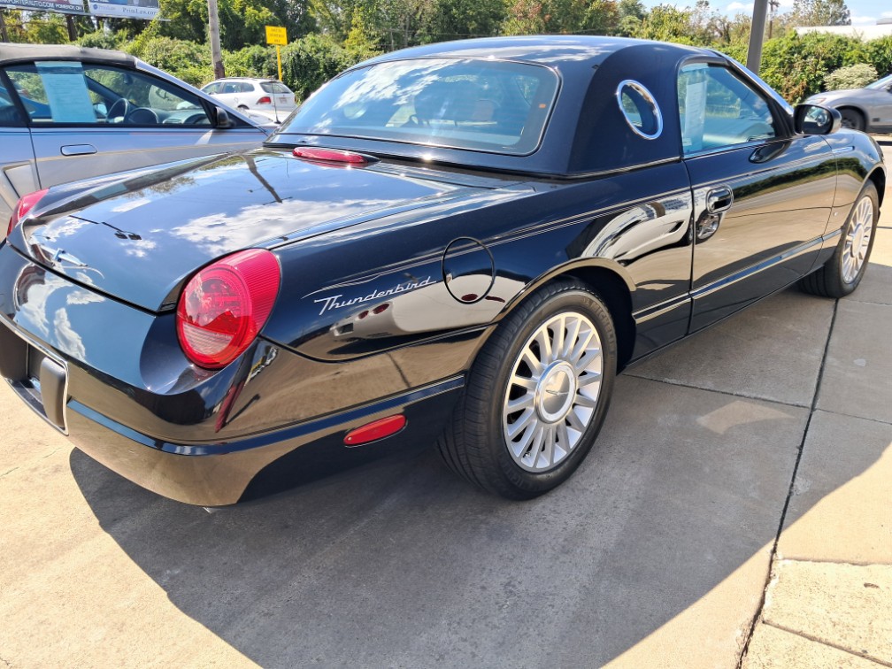 2005 Ford Thunderbird Premium - Photo 9