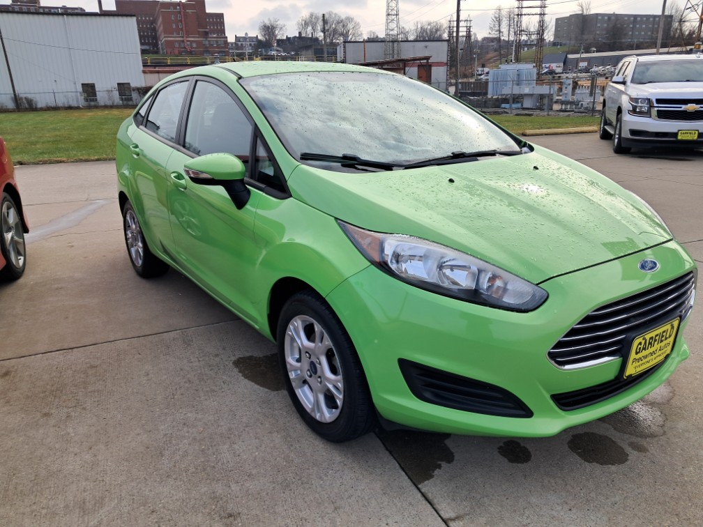 2014 Ford Fiesta SE's photo