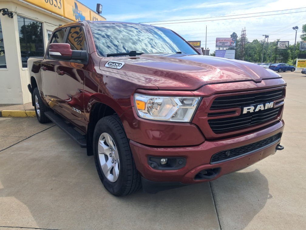 2019 RAM 1500 Big Horn/Lone Star 4x4 Crew Cab 5'7's photo