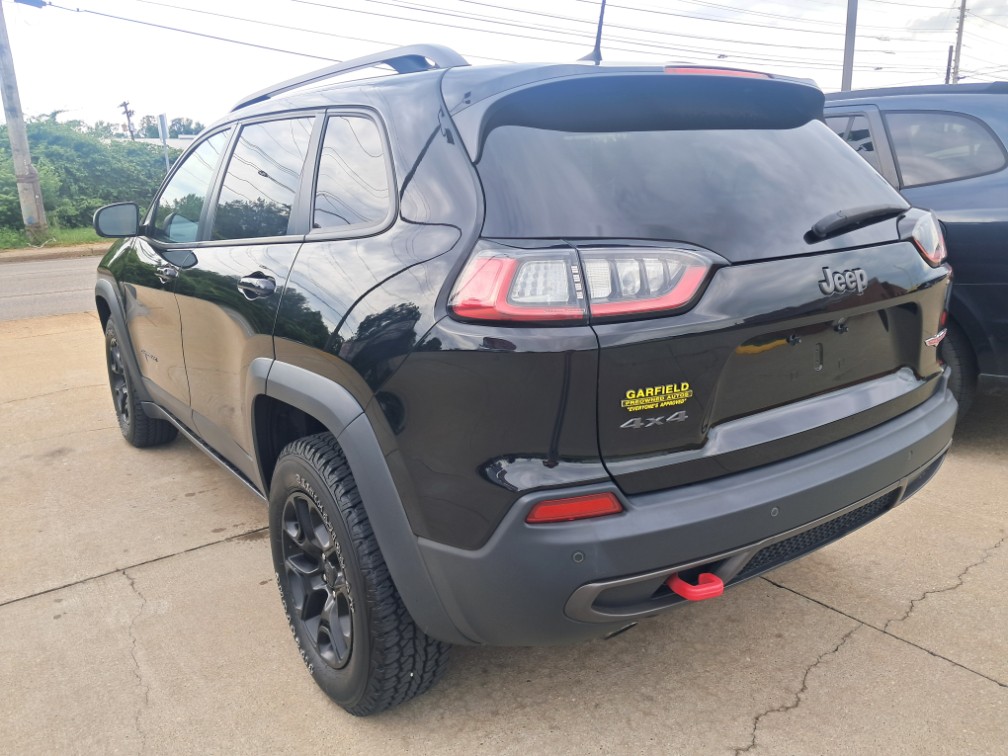 Additional photo of vehicle.