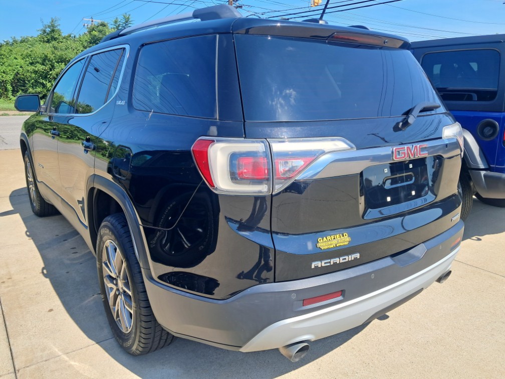 Additional photo of vehicle.