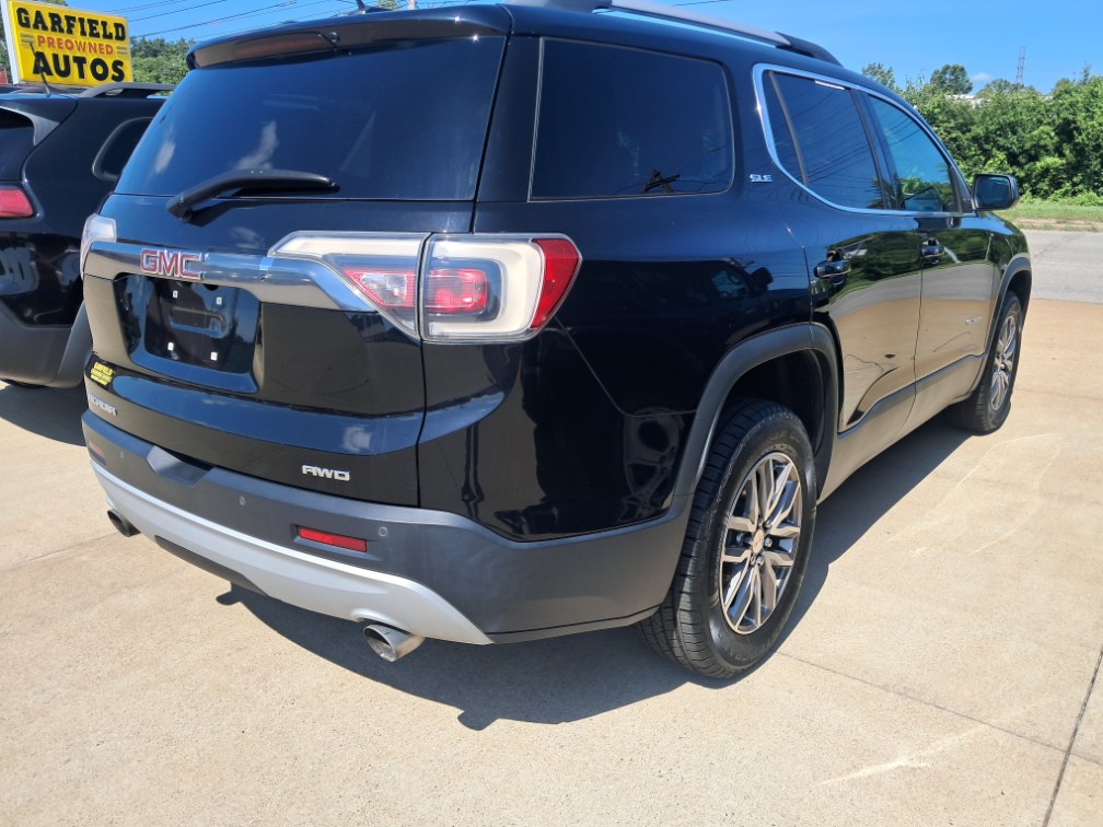 Additional photo of vehicle.