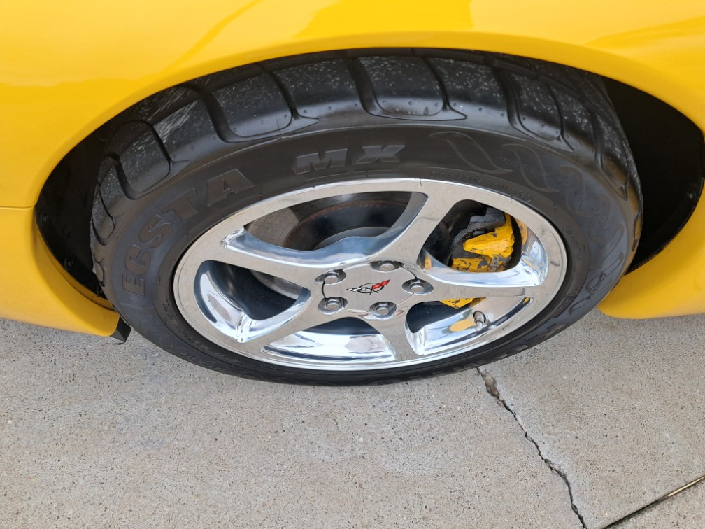 Additional photo of vehicle.