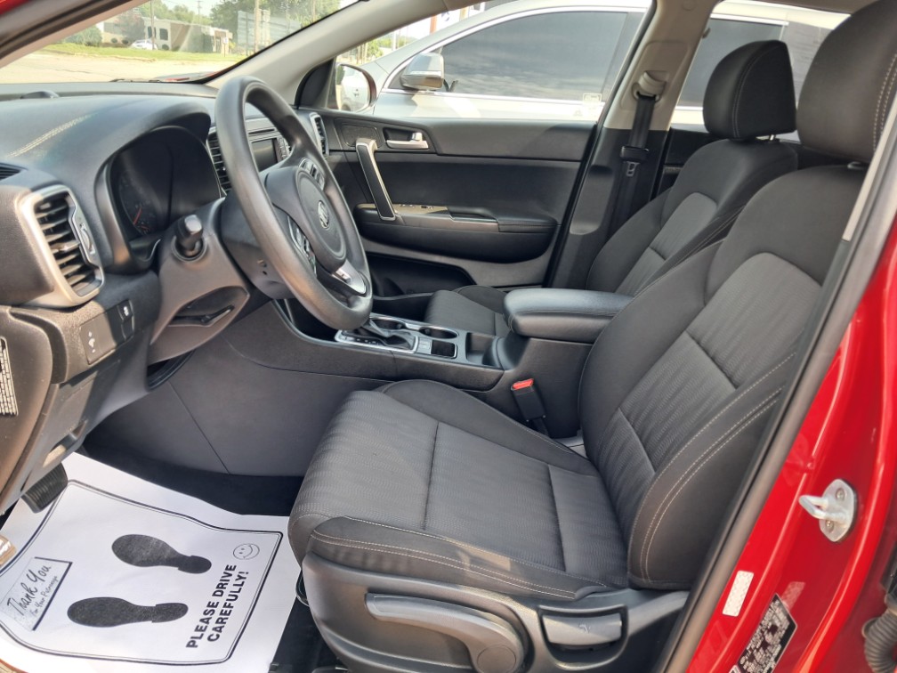 Additional photo of vehicle.