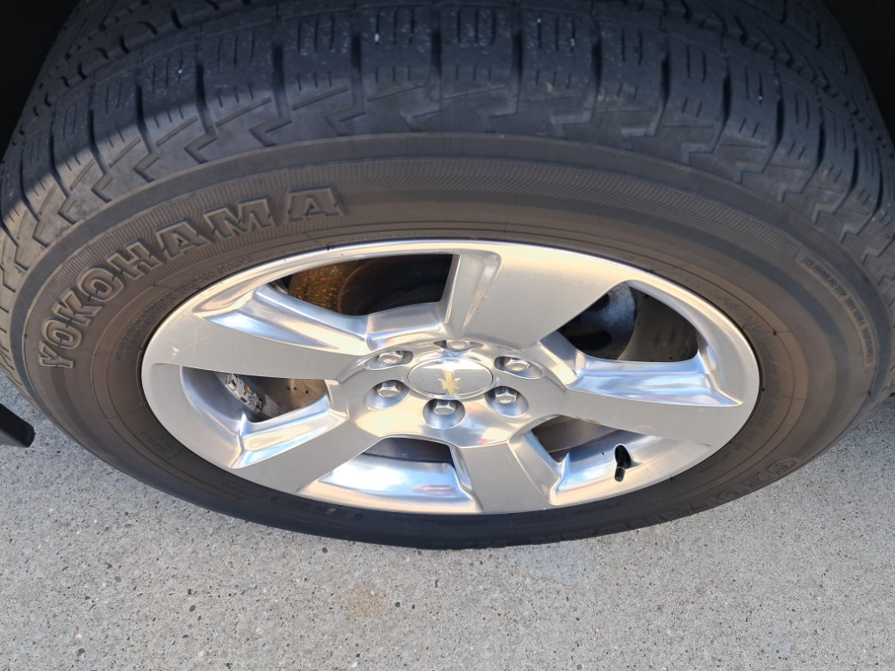 Additional photo of vehicle.
