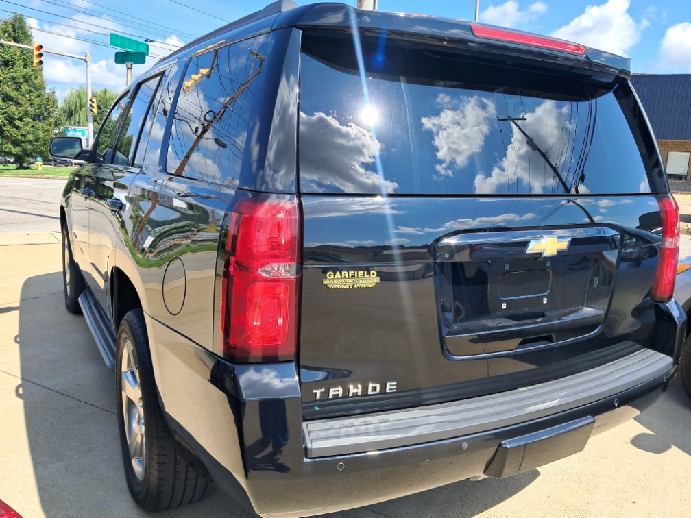 Additional photo of vehicle.