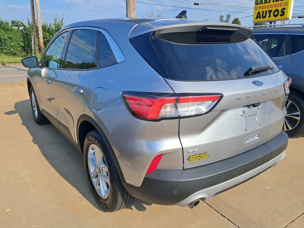 Additional photo of vehicle.