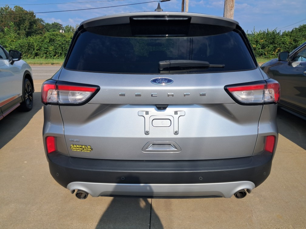Additional photo of vehicle.