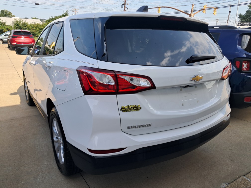 Additional photo of vehicle.