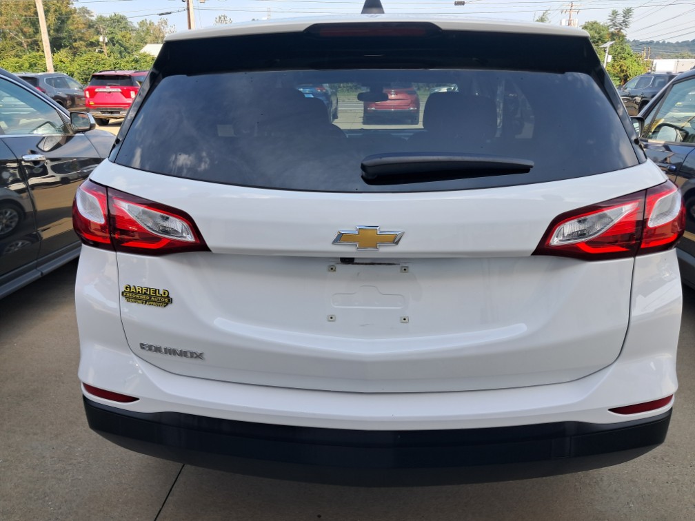 Additional photo of vehicle.
