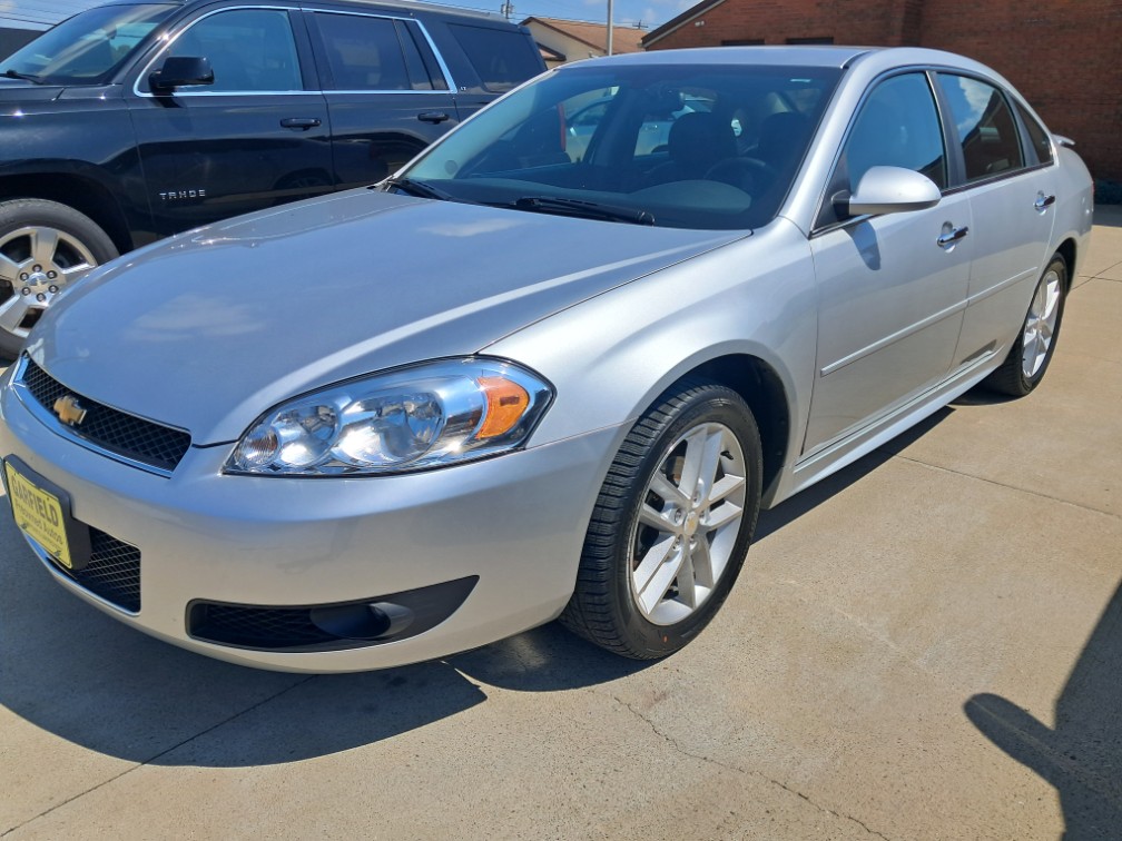 Additional photo of vehicle.