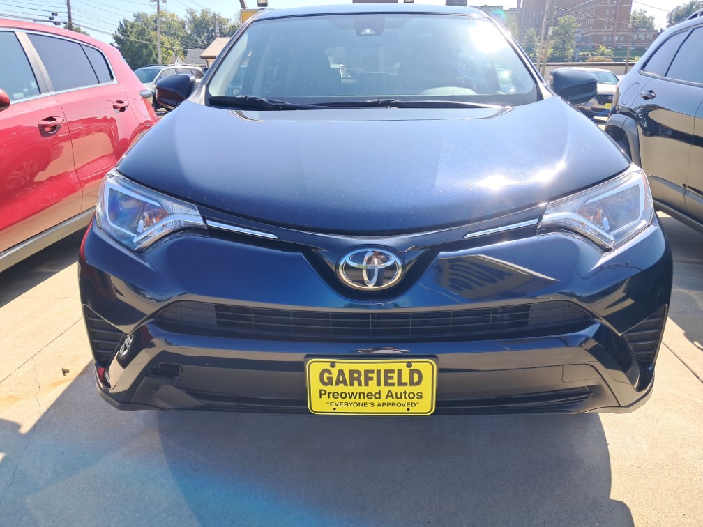 Additional photo of vehicle.