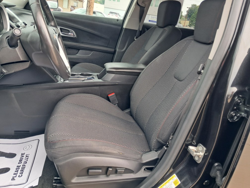 Additional photo of vehicle.