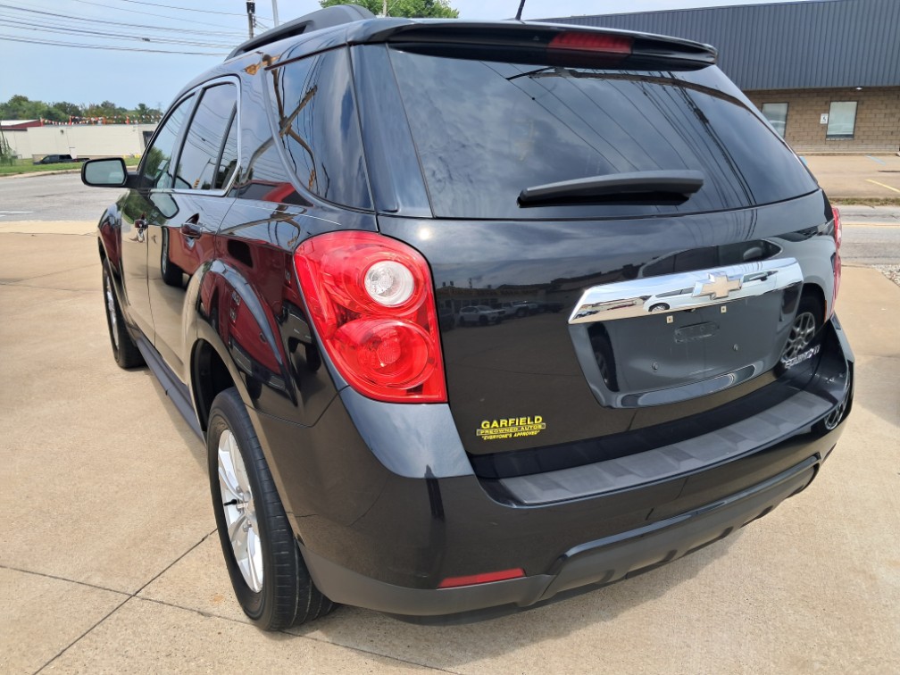 Additional photo of vehicle.