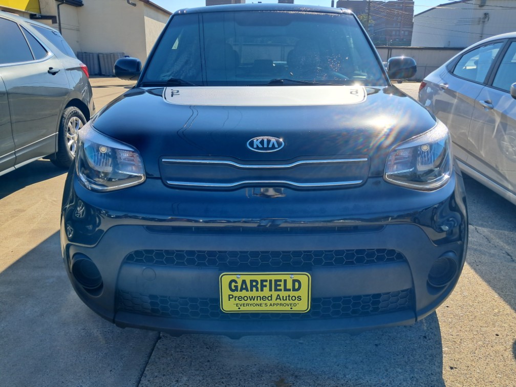 Additional photo of vehicle.