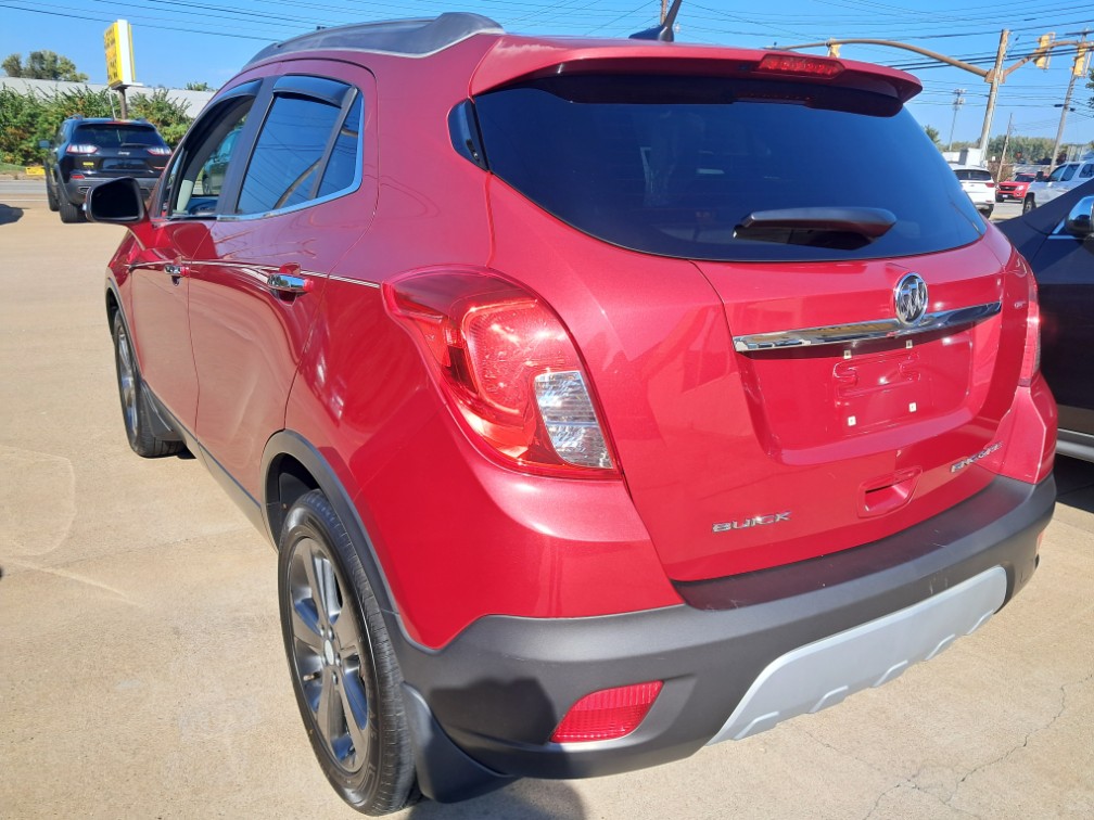 Additional photo of vehicle.