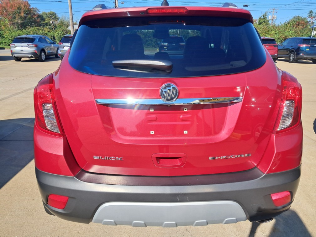 Additional photo of vehicle.