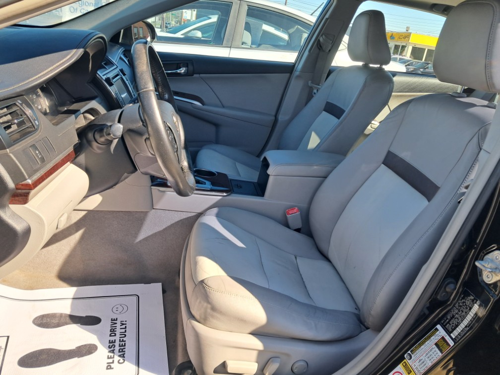 Additional photo of vehicle.
