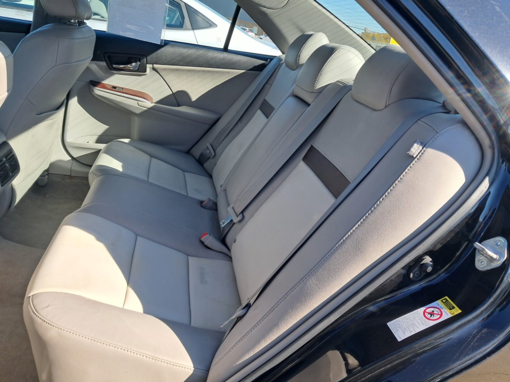 Additional photo of vehicle.