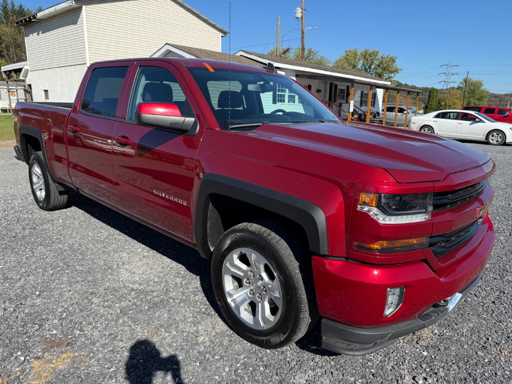 Additional photo of vehicle.