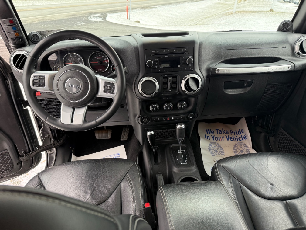 Additional photo of vehicle.