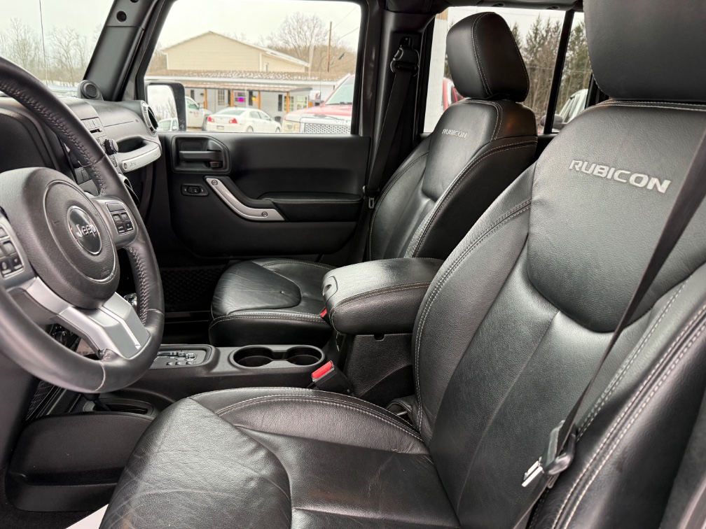 Additional photo of vehicle.