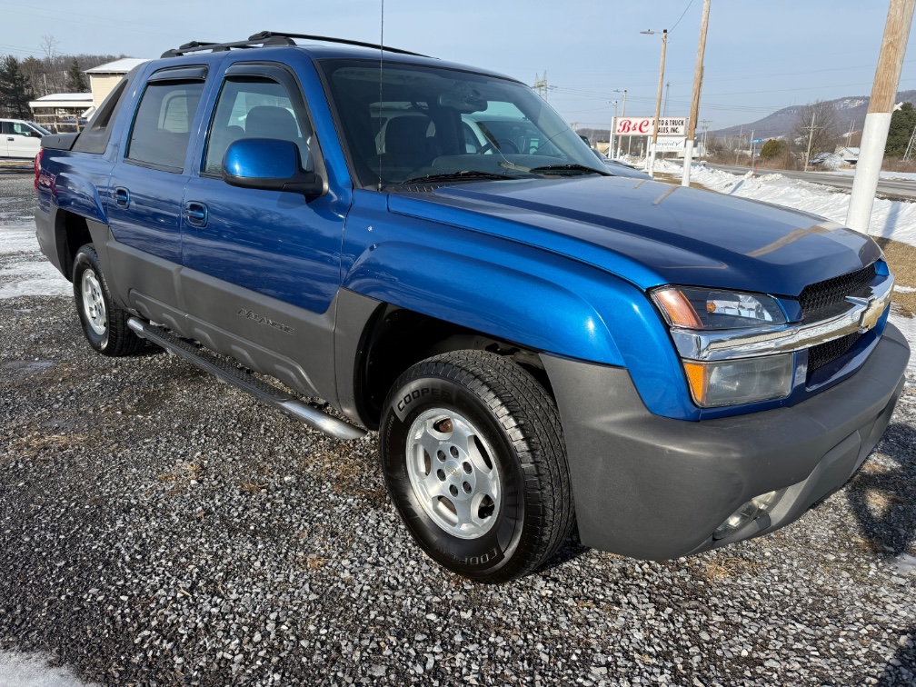 2004 Chevrolet Avalanche Base