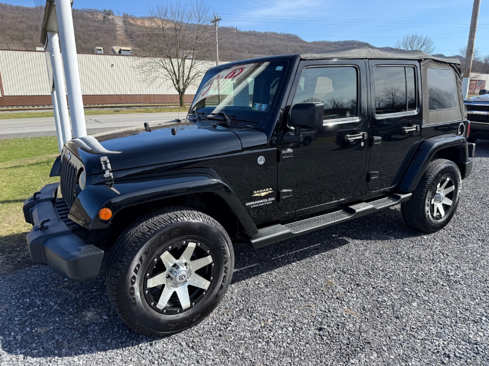 2013 Jeep Wrangler Unlimited Sahara