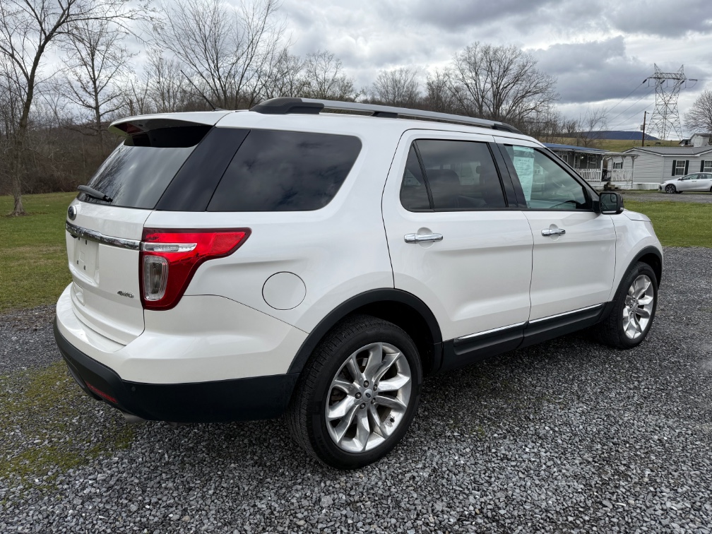 2015 Ford Explorer XLT 4x4's photo