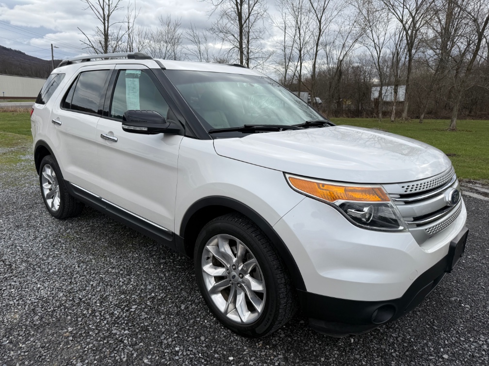 Additional photo of vehicle.