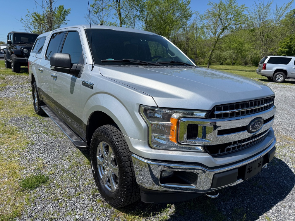 Additional photo of vehicle.
