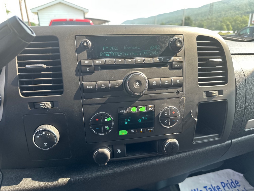 2011 Chevrolet Silverado 1500 LT - Photo 11