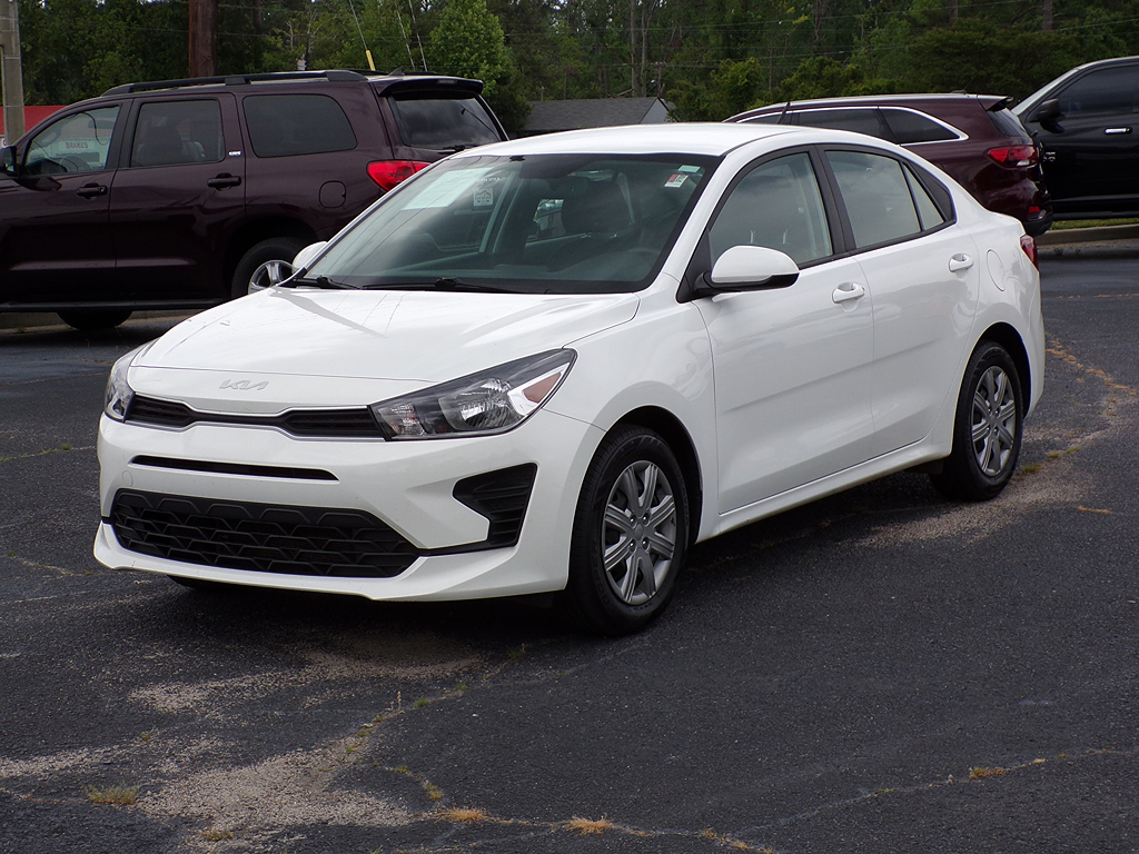 2023 Kia Rio LX's photo