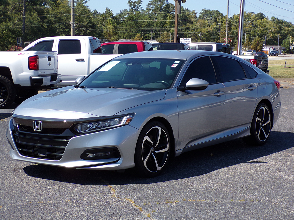2018 Honda Accord Sport's photo