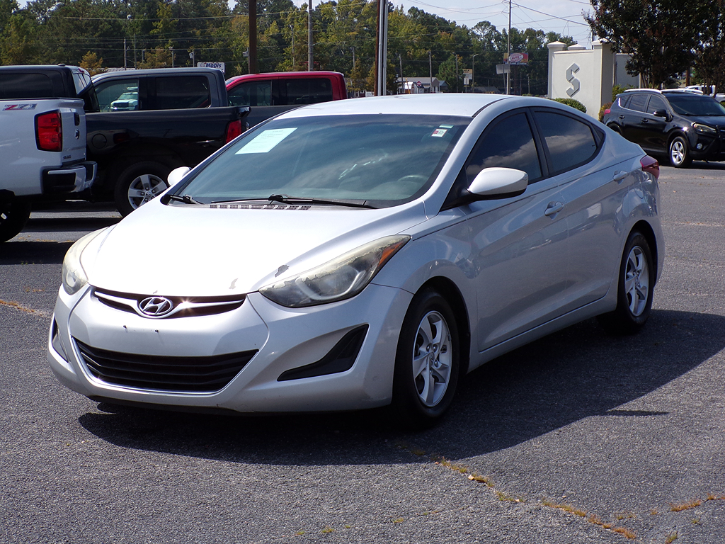 2015 Hyundai Elantra SE's photo