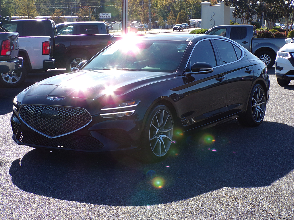 2022 GENESIS G70 Standard's photo