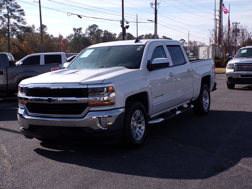 2017 Chevrolet Silverado 1500 LT's photo