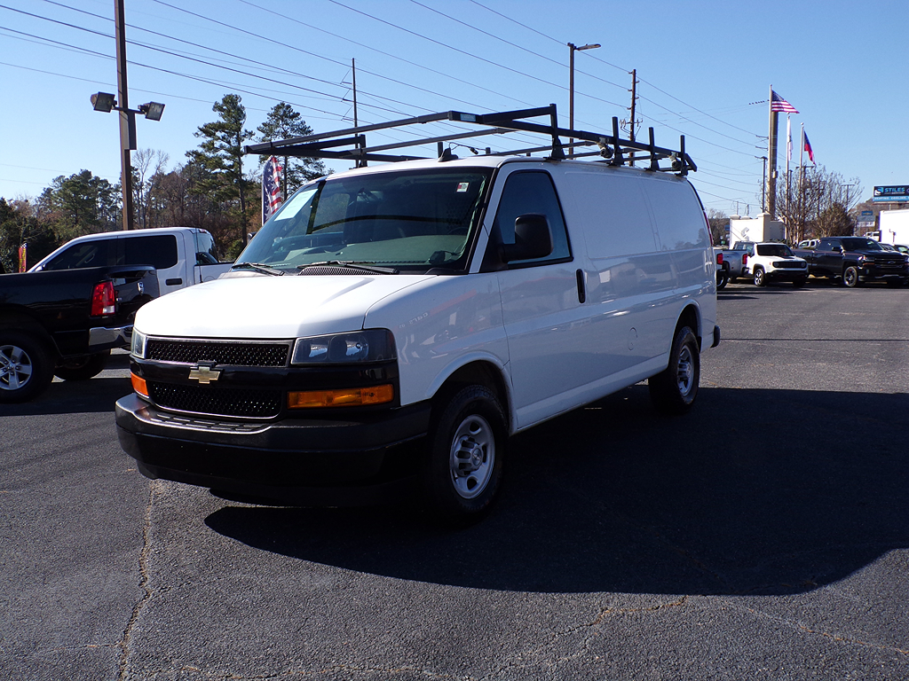 2018 Chevrolet Express Cargo Work Van's photo