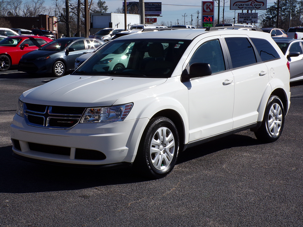 2020 Dodge Journey SE's photo