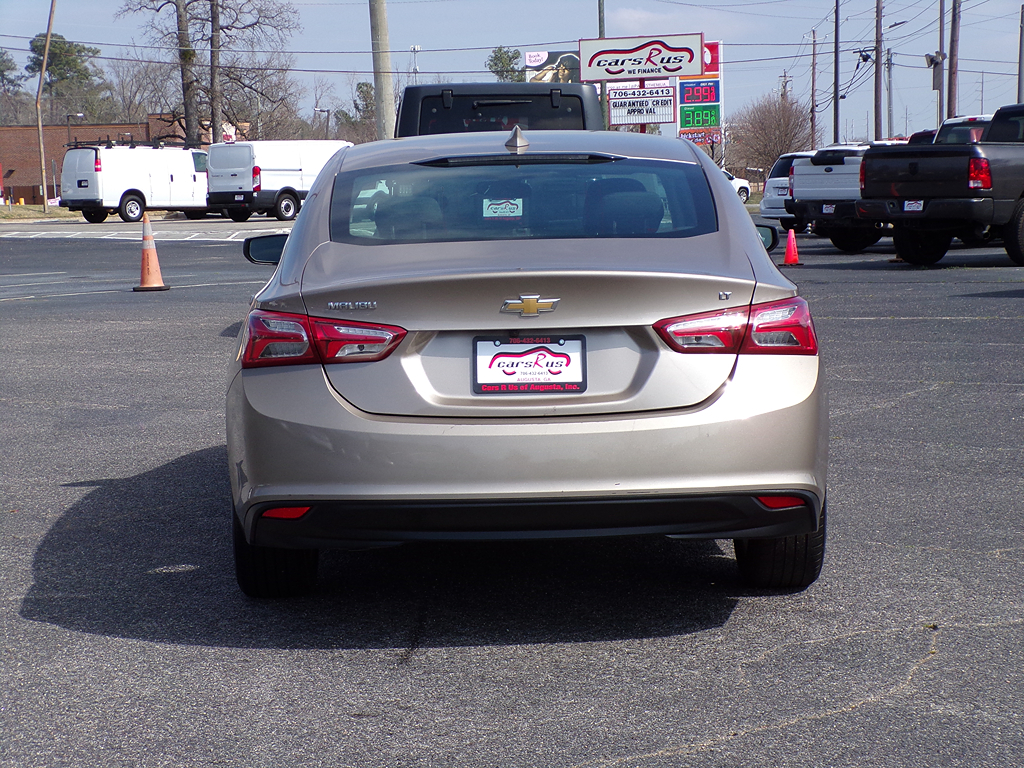 Additional photo of vehicle.