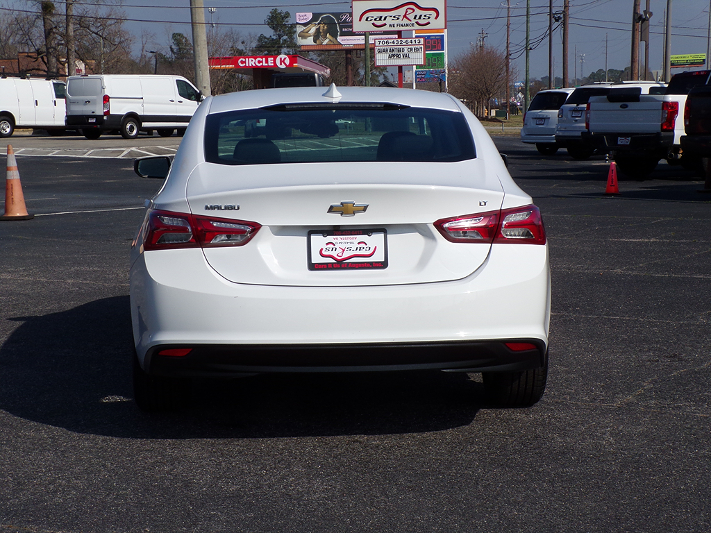 Additional photo of vehicle.