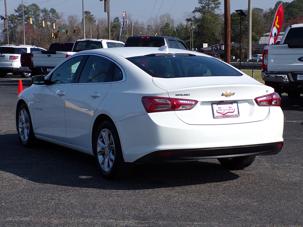 Additional photo of vehicle.